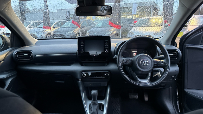 Toyota Yaris 1.5 Hybrid Icon 5dr CVT Hybrid Hatchback